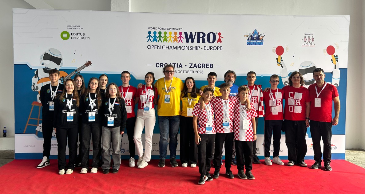 Učenici, mentori i volonteri iz Kutine na WRO prvenstvu